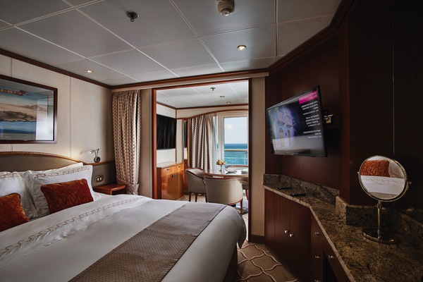 Silversea Cruises Silver Wind Silver Suite Bedroom ©Silversea Cruises Ltd.jpg